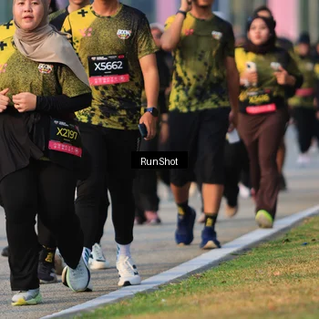 Runner Photo 6998940