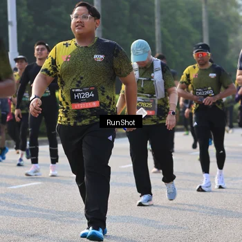 Runner Photo 6998941