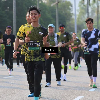 Runner Photo 6998964