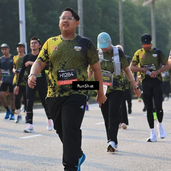 Runner Photo 6998965
