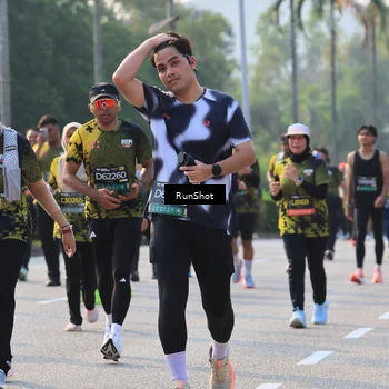 Runner Photo 6998977