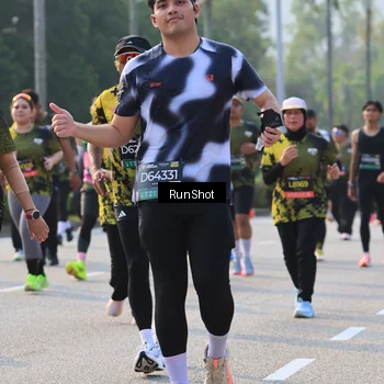 Runner Photo 6998984