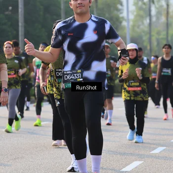 Runner Photo 6998986