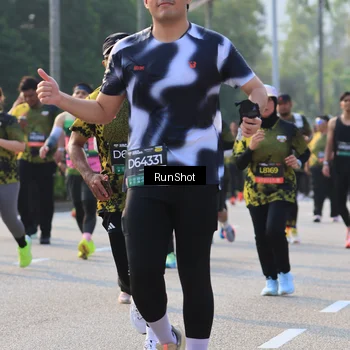 Runner Photo 6998992