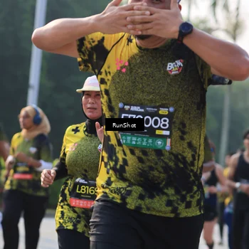 Runner Photo 6999005
