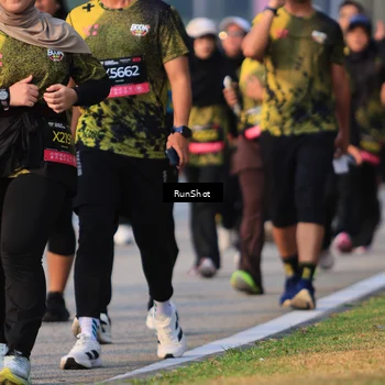 Runner Photo 6999016