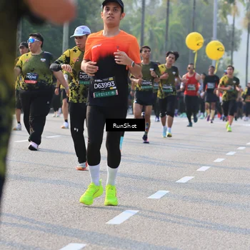 Runner Photo 6999017