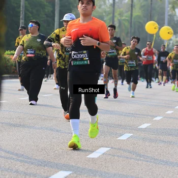 Runner Photo 6999024