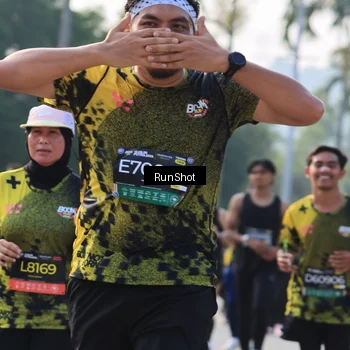 Runner Photo 6999028