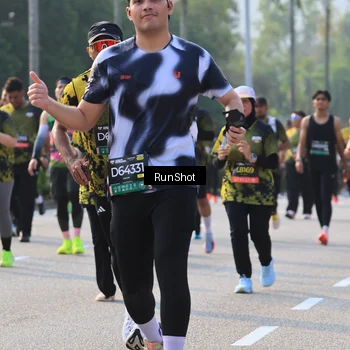 Runner Photo 6999031