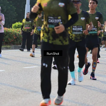 Runner Photo 6999032