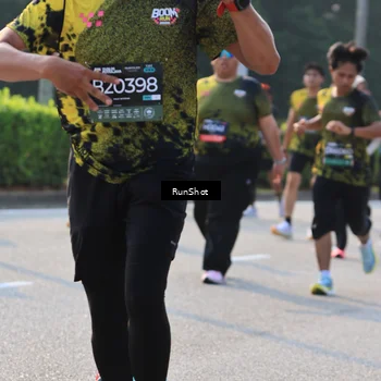 Runner Photo 6999038
