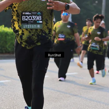 Runner Photo 6999046