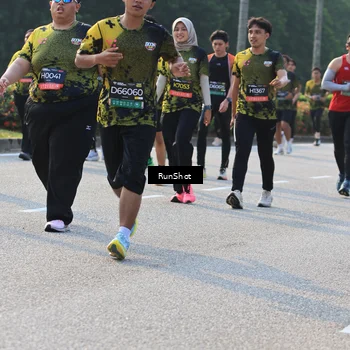 Runner Photo 6999052