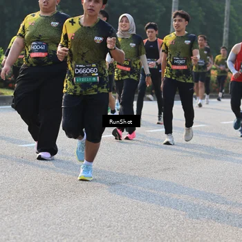 Runner Photo 6999053