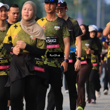 Runner Photo 6999059
