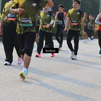 Runner Photo 6999060
