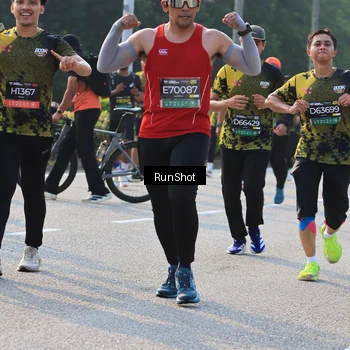 Runner Photo 6999075