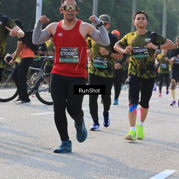Runner Photo 6999081