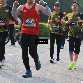 Runner Photo 6999086