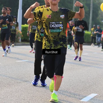 Runner Photo 6999095