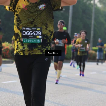 Runner Photo 6999112