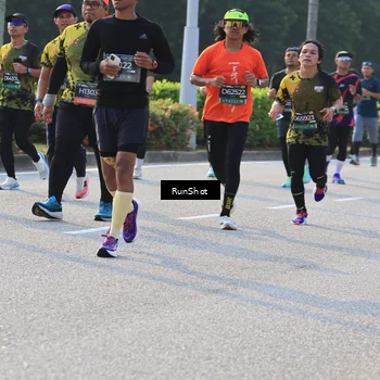 Runner Photo 6999128