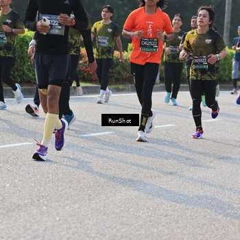 Runner Photo 6999136