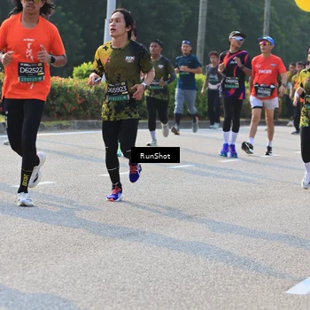 Runner Photo 6999141