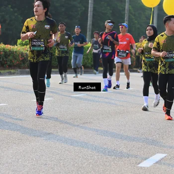 Runner Photo 6999143
