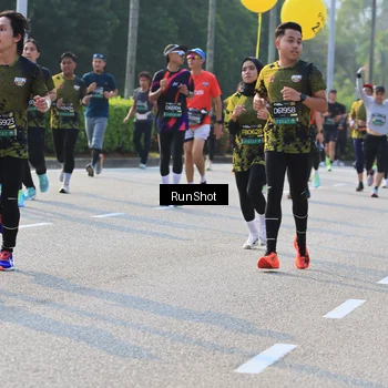 Runner Photo 6999146