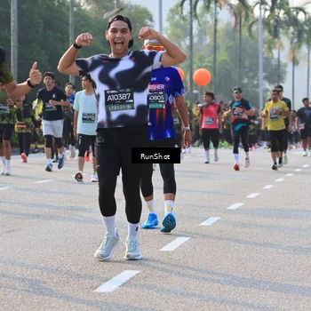 Runner Photo 6999235