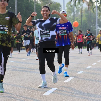 Runner Photo 6999245