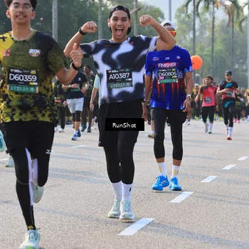 Runner Photo 6999249
