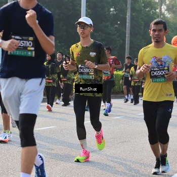 Runner Photo 6999302