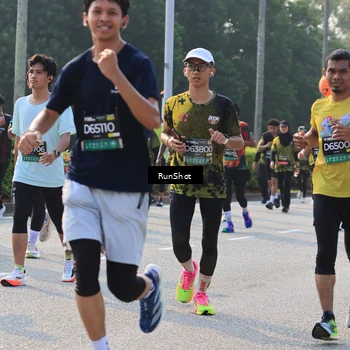 Runner Photo 6999304