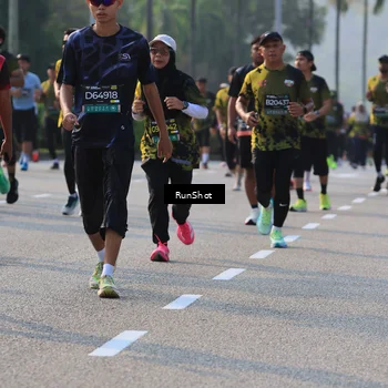 Runner Photo 6999322