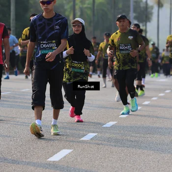 Runner Photo 6999328