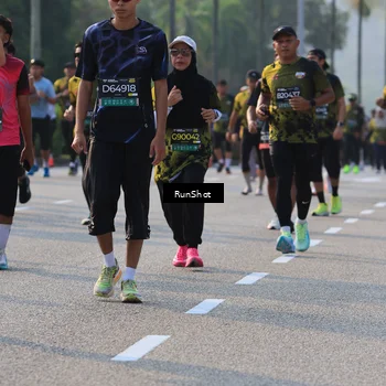 Runner Photo 6999329