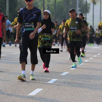 Runner Photo 6999330