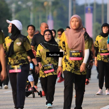 Runner Photo 6999336