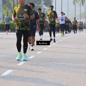 Runner Photo 6999343