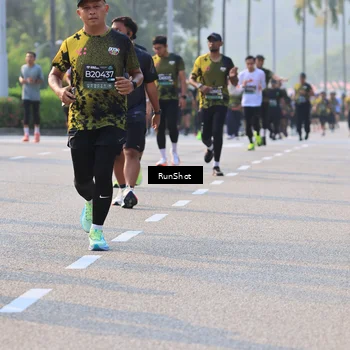 Runner Photo 6999344