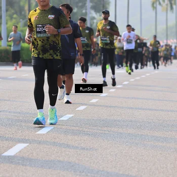 Runner Photo 6999345