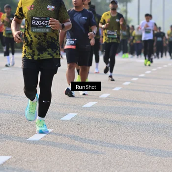 Runner Photo 6999351