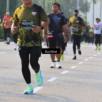 Runner Photo 6999353