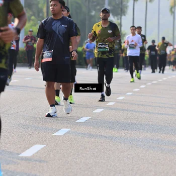 Runner Photo 6999360