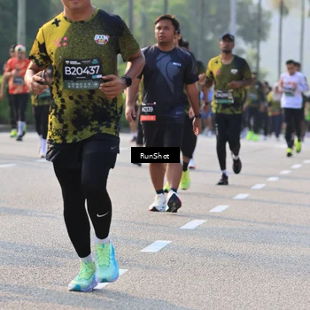Runner Photo 6999362
