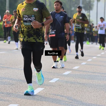 Runner Photo 6999363