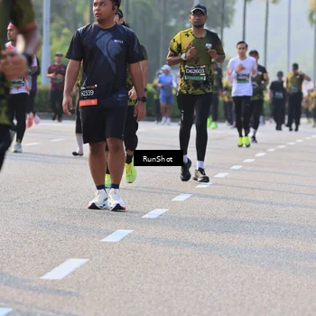 Runner Photo 6999366